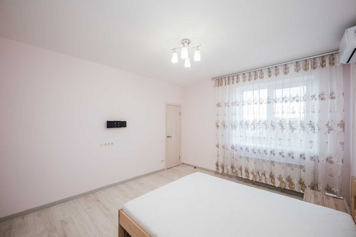 довгострокова оренда 3-к таунхаус Київ, Солом`янський, 45000 грн./міс.