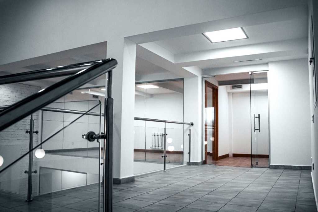 довгострокова оренда офісне приміщення Київ, Дніпровський, 90000 грн./міс.