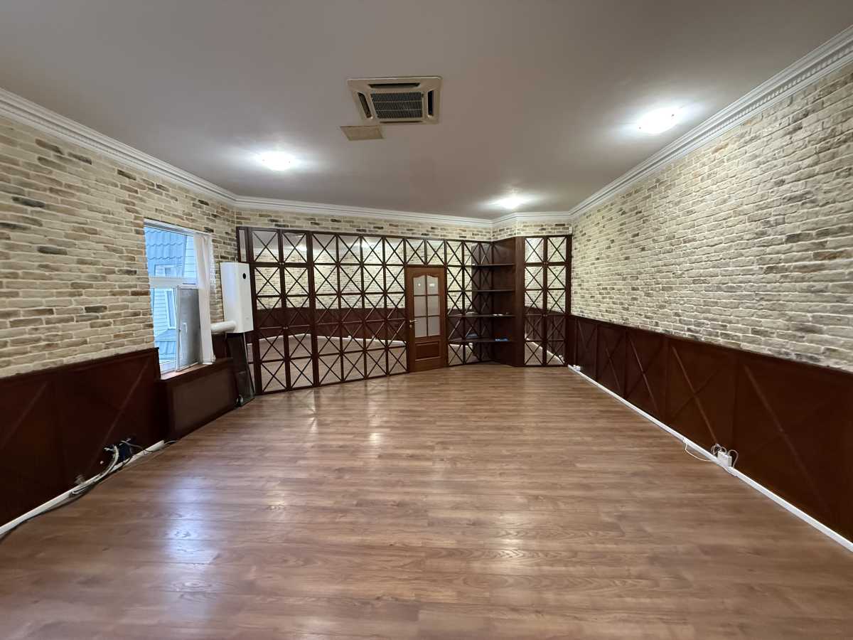 довгострокова оренда офісне приміщення Київ, Шевченківський, 2000 $/міс.