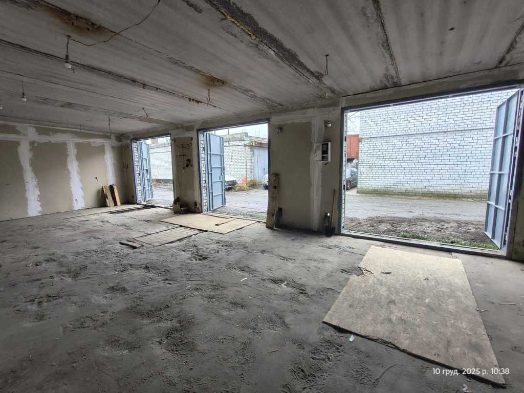 довгострокова оренда окремий гараж Київ, Деснянський, 20000 грн./міс.