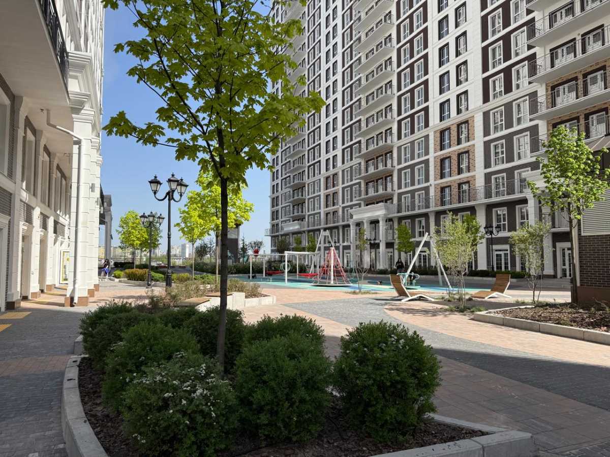 довгострокова оренда торгові площі Київ, Голосіївський, 800 $/міс.