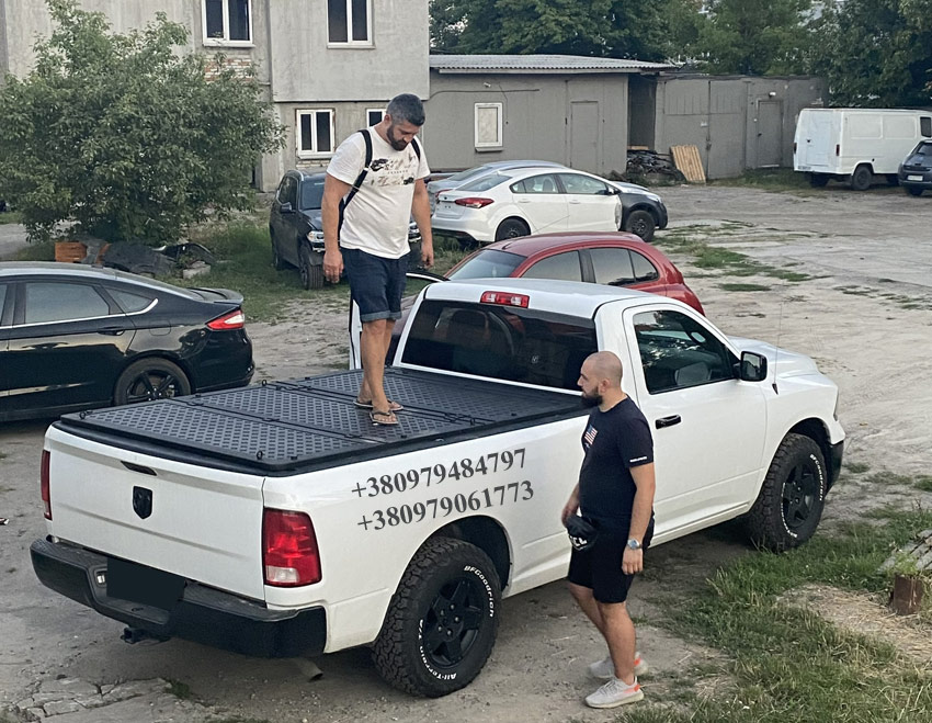 Крышка кузова для Ниссан Титан пикапа. Крышка на пикап Nissan Titan.