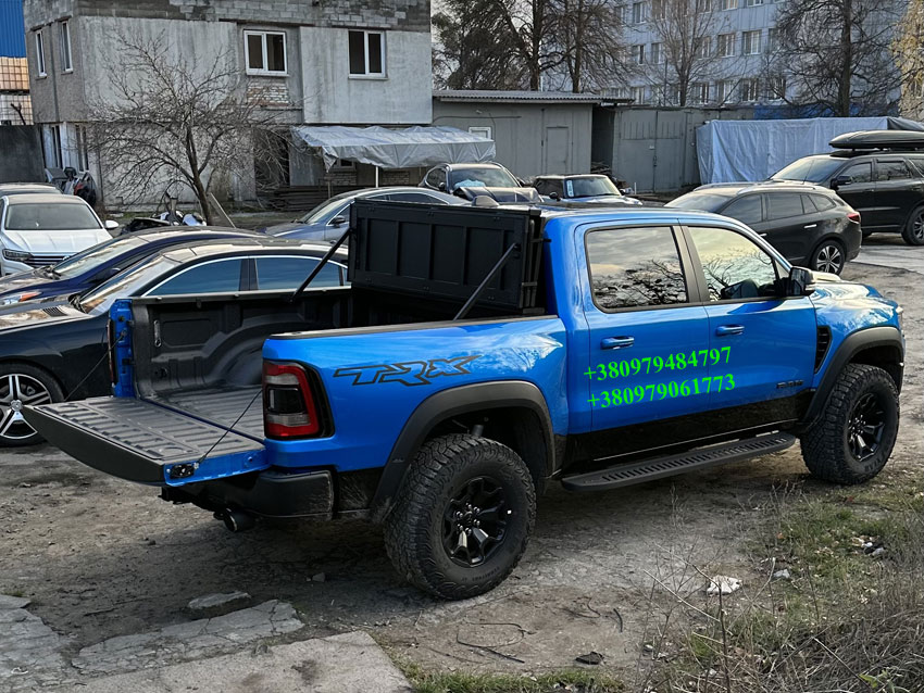 Крышка кузова для Toyota Tacoma пикапа. Крышка на пикап Тойота Такома.