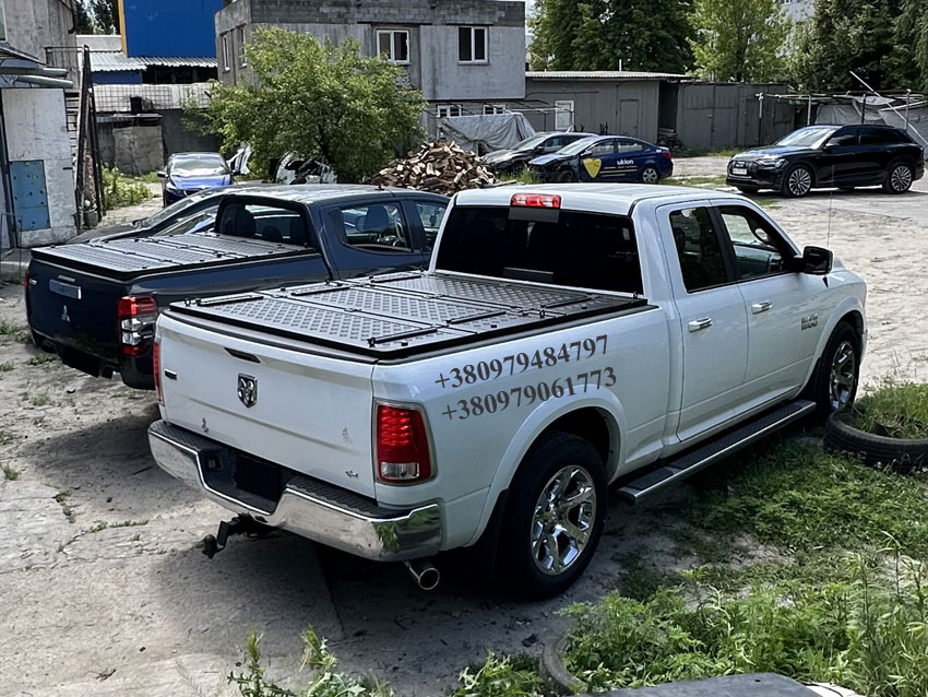 Крышка кузова для Toyota Tacoma пикапа. Крышка на пикап Тойота Такома.