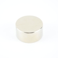 Магніт 50х30 надійний помічник для будівельників, монтажників та для кожного господаря.