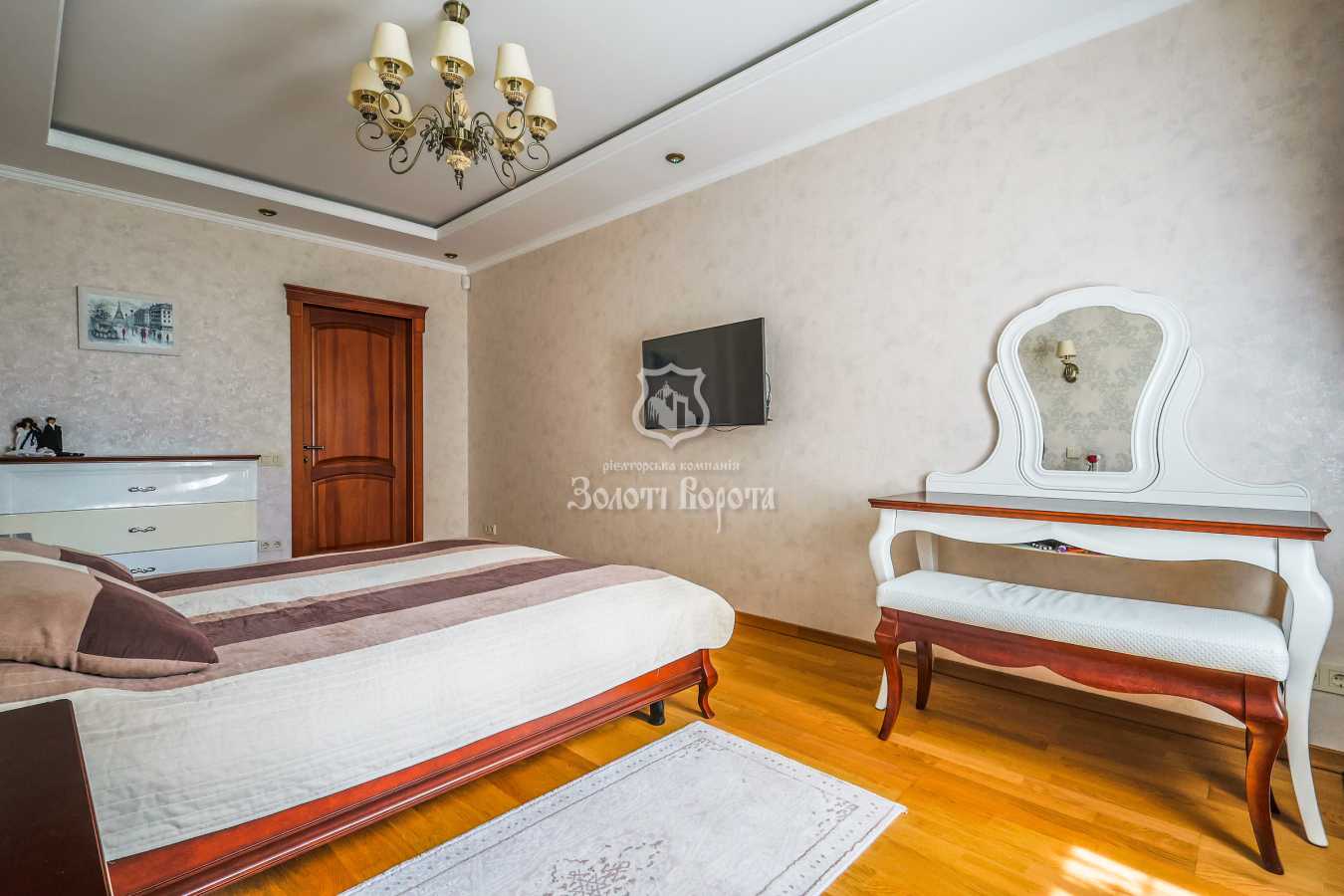 продаж 3-к квартира Бучанський, Вишневе, 155000 $