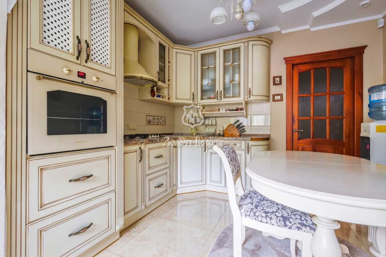 продаж 3-к квартира Бучанський, Вишневе, 155000 $