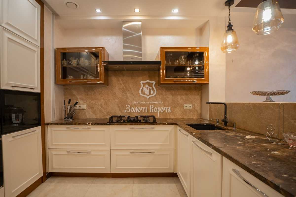 продаж 6-к таунхаус Київ, Оболонський, 280000 $