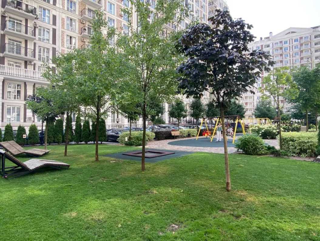 продаж торгові площі Київ, Голосіївський, 142000 $