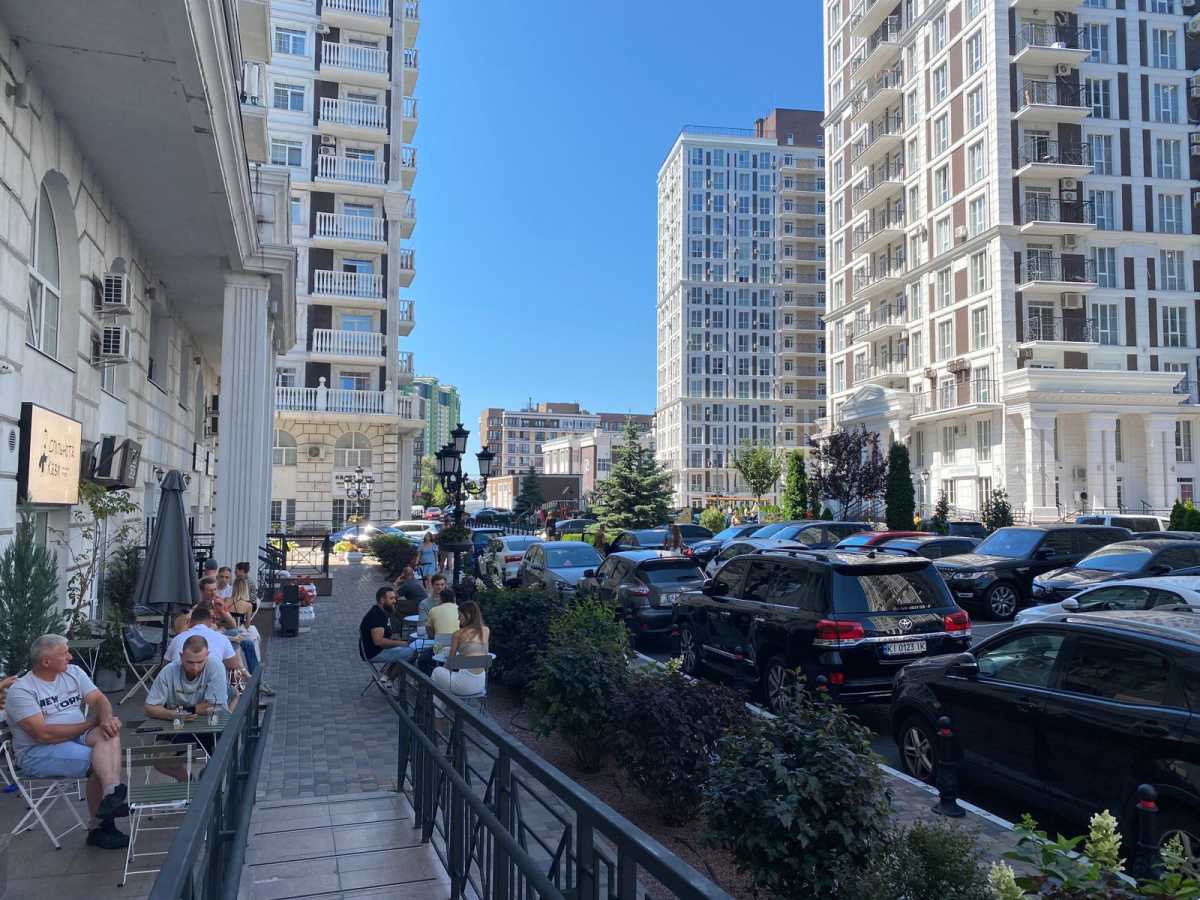 продаж торгові площі Київ, Голосіївський, 142000 $