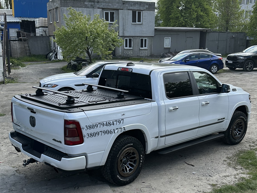 Рейлінги Thule з направляючими для силової кришки кузова пікапа