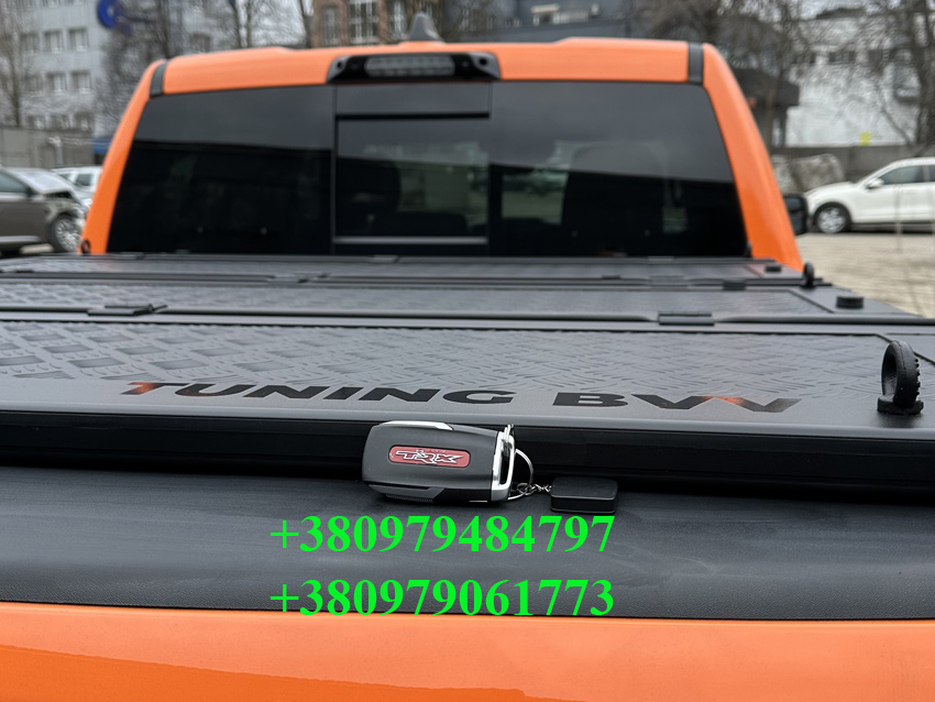 Силова багатофункціональна кришка кузова пікапа Toyota Hilux GR Sport. Накриття на кузов пікапа Тойота Хайлюкс. Кришка кузова пікапа Toyota Hilux.