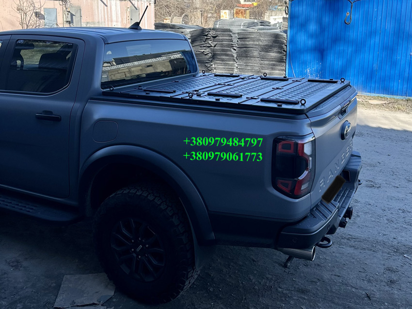 Силова багатофункціональна кришка кузова пікапа Toyota Hilux GR Sport. Накриття на кузов пікапа Тойота Хайлюкс. Кришка кузова пікапа Toyota Hilux.