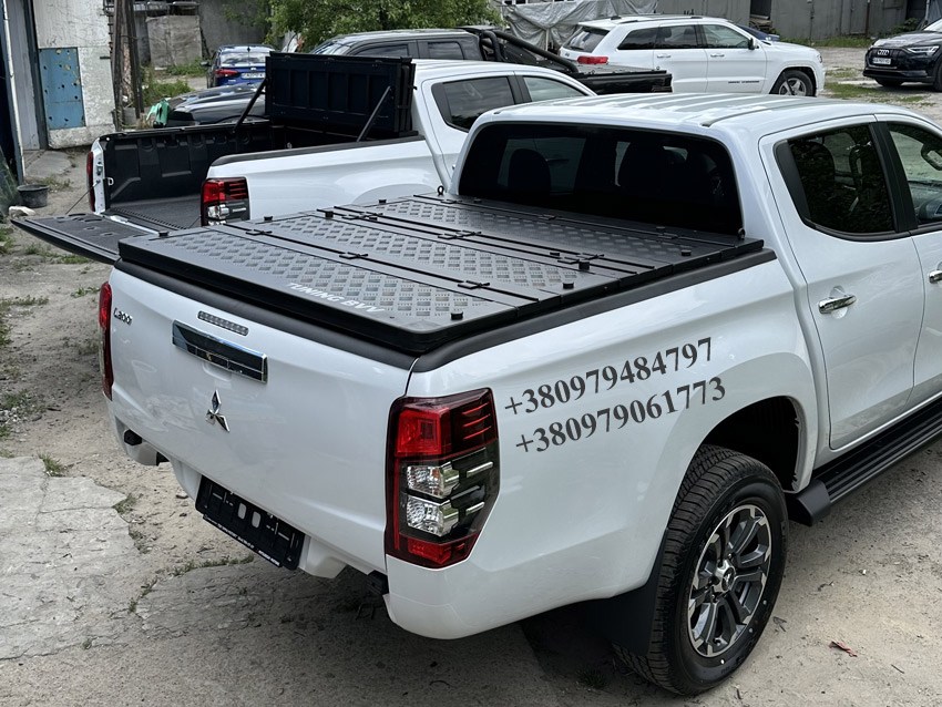 Силова багатофункціональна кришка кузова пікапа Toyota Hilux GR Sport. Накриття на кузов пікапа Тойота Хайлюкс. Кришка кузова пікапа Toyota Hilux.