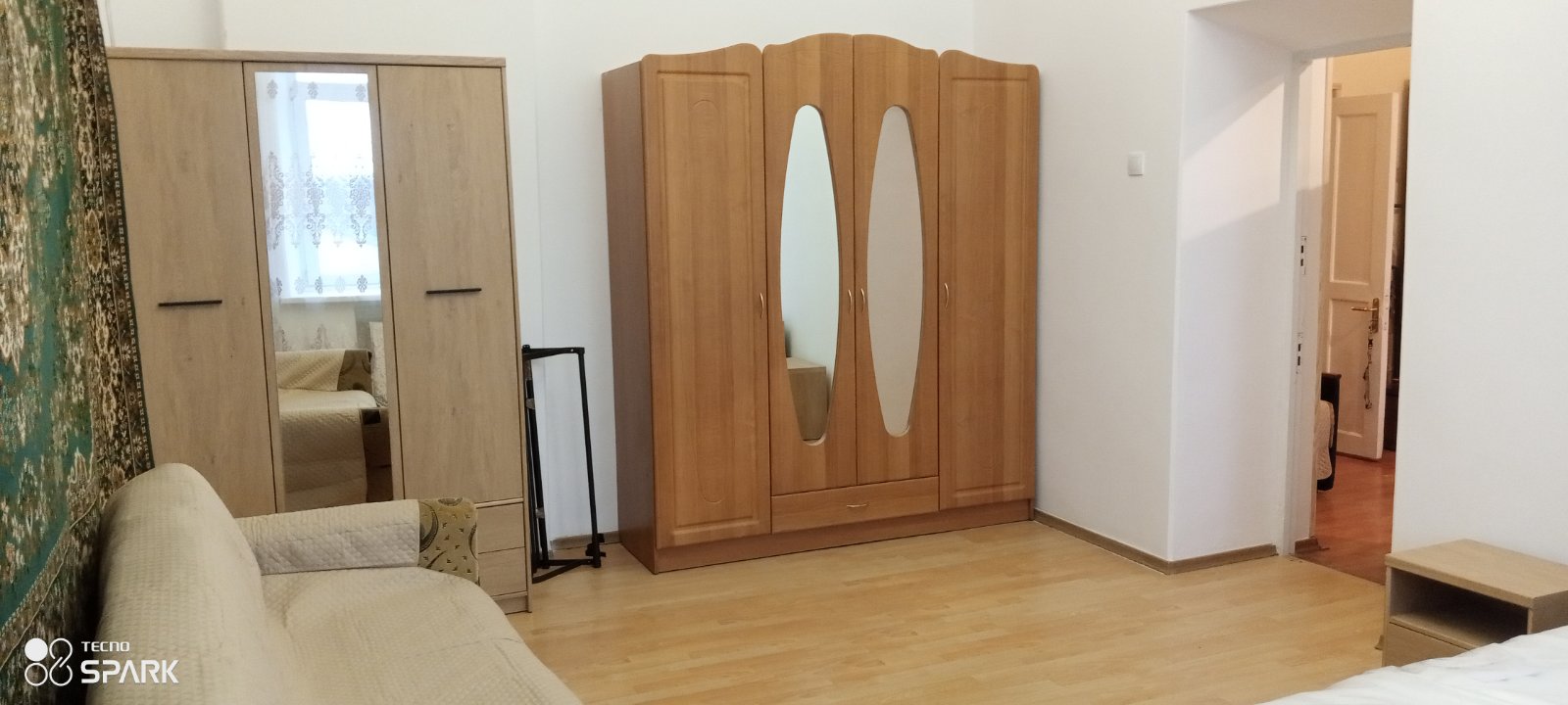 Здам двокімнатну квартиру60кв.м, довгостроково у м.Дубно